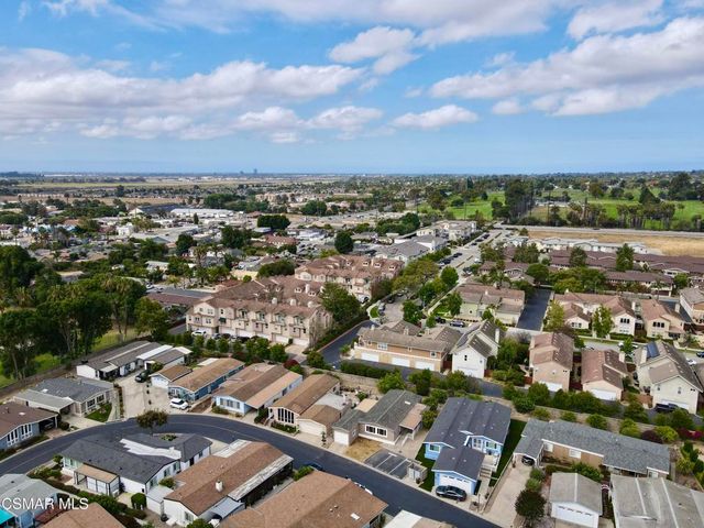 21 Poinsettia Gardens Drive 21, Ventura, CA 93004