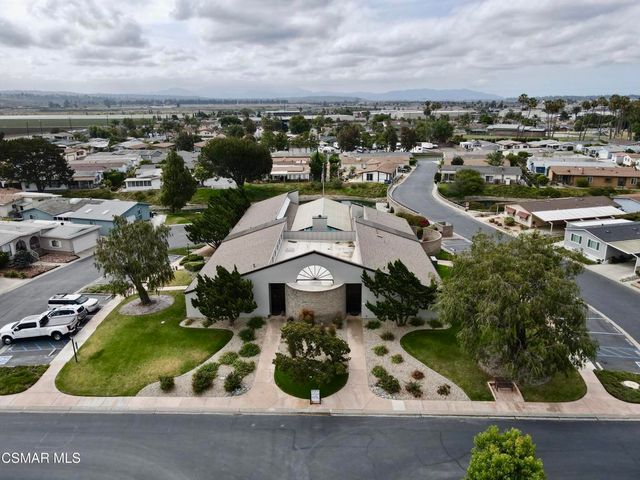 21 Poinsettia Gardens Drive 21, Ventura, CA 93004