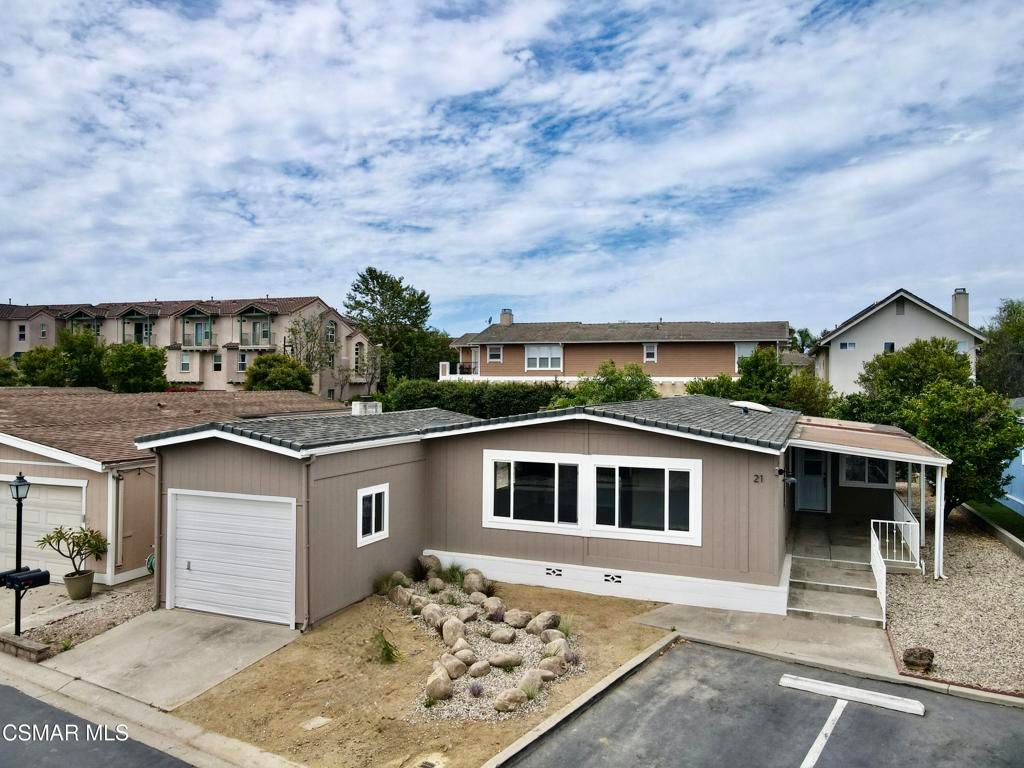 21 Poinsettia Gardens Drive 21, Ventura, CA 93004