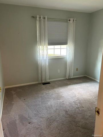 6220 Thorncliff Drive, Mundy Township, MI 48473
