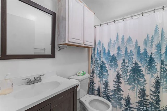 310 E Philadelphia 73, Ontario, CA 91761