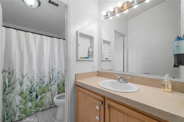 310 E Philadelphia 73, Ontario, CA 91761