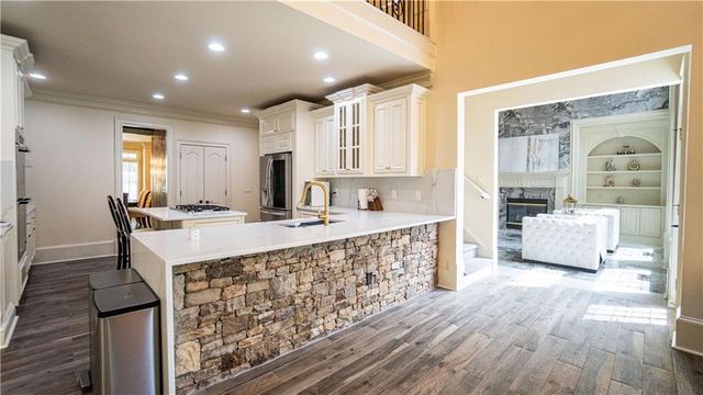 5243 Aldeburgh Drive, Suwanee, GA 30024