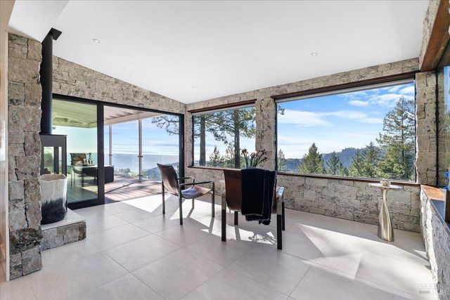 3100 Muniz Ranch Rd, Jenner, CA 95450