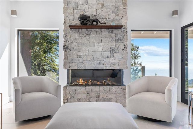 3100 Muniz Ranch Rd, Jenner, CA 95450