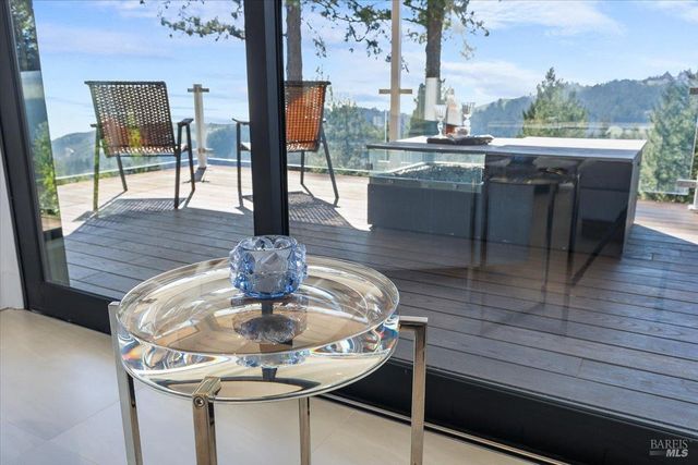 3100 Muniz Ranch Rd, Jenner, CA 95450