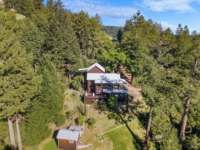 3100 Muniz Ranch Rd, Jenner, CA 95450