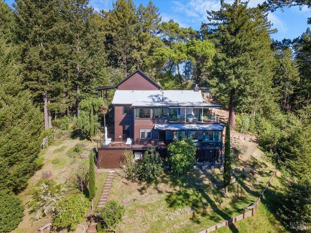 3100 Muniz Ranch Rd, Jenner, CA 95450