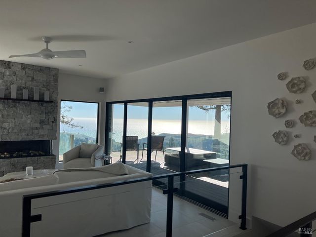 3100 Muniz Ranch Rd, Jenner, CA 95450