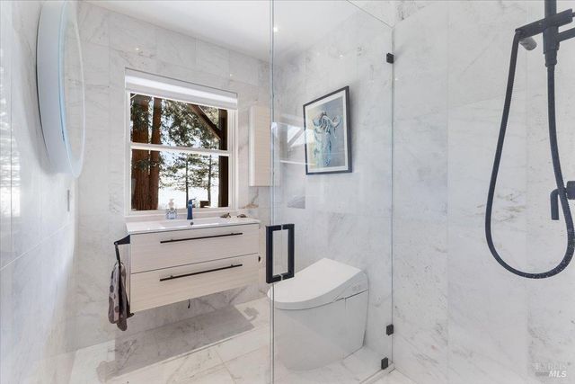 3100 Muniz Ranch Rd, Jenner, CA 95450