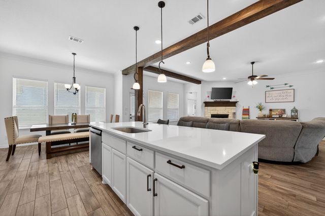 1180 Colina Parkway, Farmersville, TX 75442