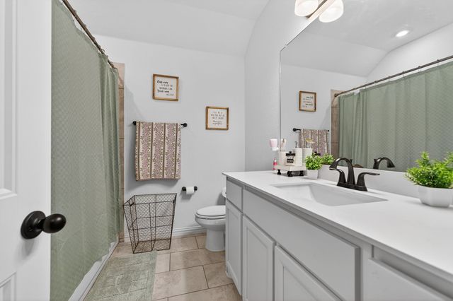 1180 Colina Parkway, Farmersville, TX 75442