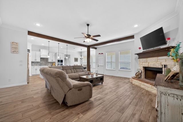 1180 Colina Parkway, Farmersville, TX 75442