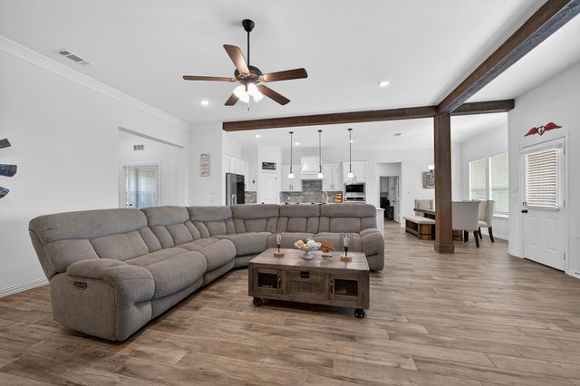 1180 Colina Parkway, Farmersville, TX 75442