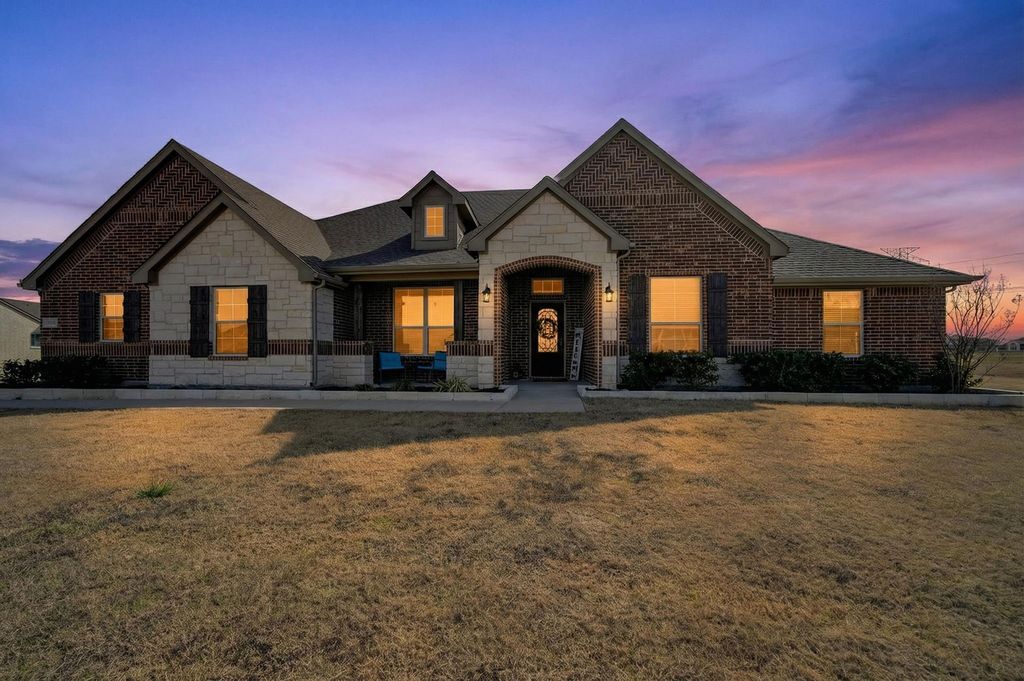 1180 Colina Parkway, Farmersville, TX 75442