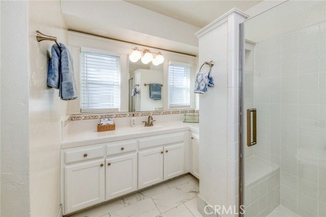 701 E Clinton, Fresno, CA 93704