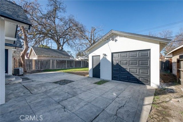 701 E Clinton, Fresno, CA 93704