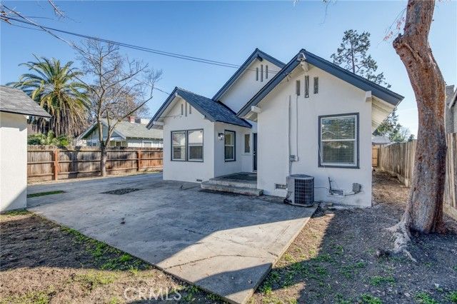 701 E Clinton, Fresno, CA 93704