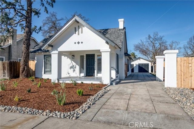 701 E Clinton, Fresno, CA 93704