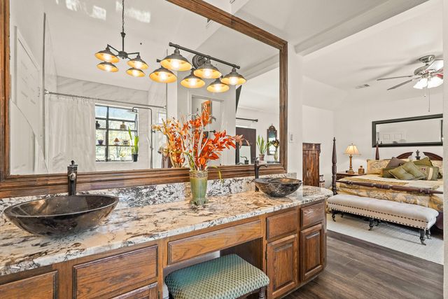 1505 Wagon Road, Simonton, TX 77485