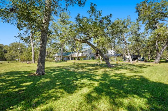 1505 Wagon Road, Simonton, TX 77485