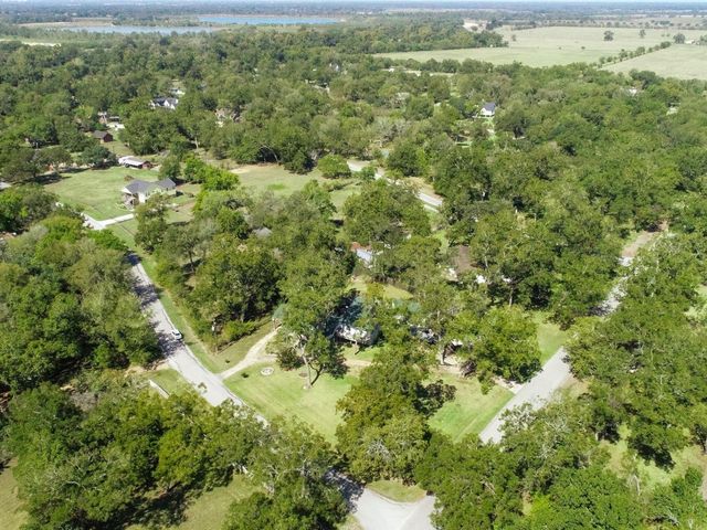 1505 Wagon Road, Simonton, TX 77485