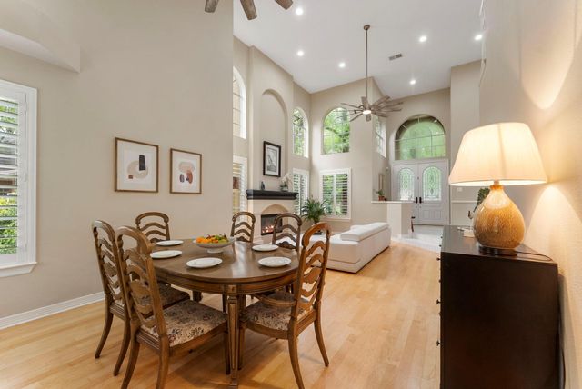 66 Candle Pine Place, The Woodlands, TX 77381