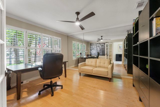 66 Candle Pine Place, The Woodlands, TX 77381