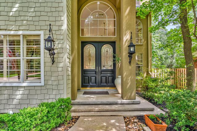 66 Candle Pine Place, The Woodlands, TX 77381