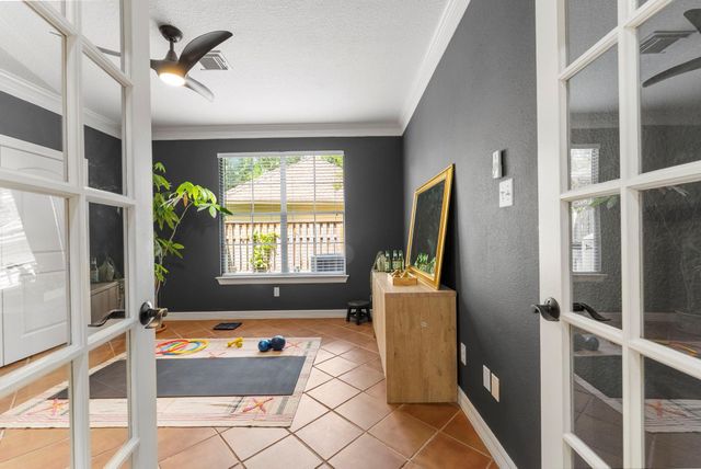 66 Candle Pine Place, The Woodlands, TX 77381