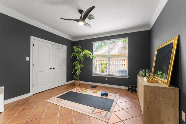66 Candle Pine Place, The Woodlands, TX 77381