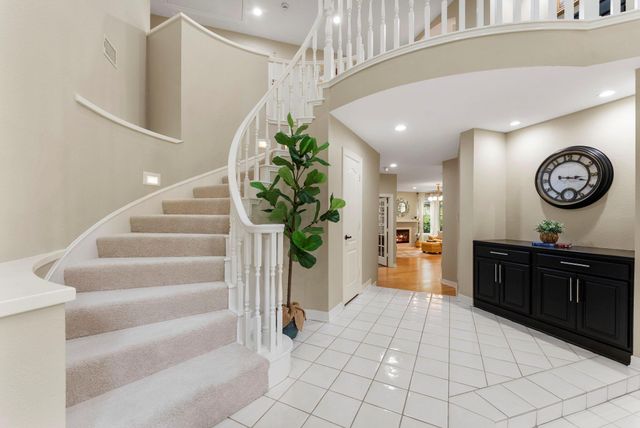 66 Candle Pine Place, The Woodlands, TX 77381