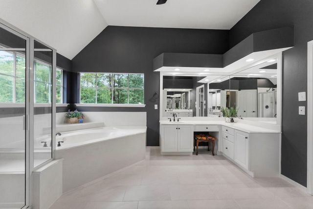 66 Candle Pine Place, The Woodlands, TX 77381