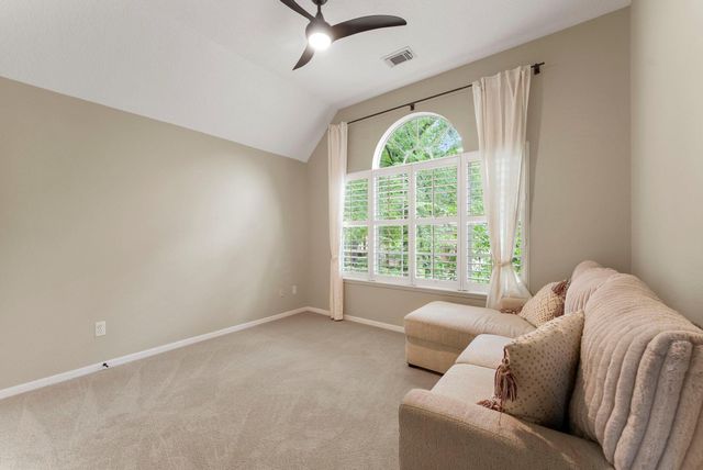 66 Candle Pine Place, The Woodlands, TX 77381