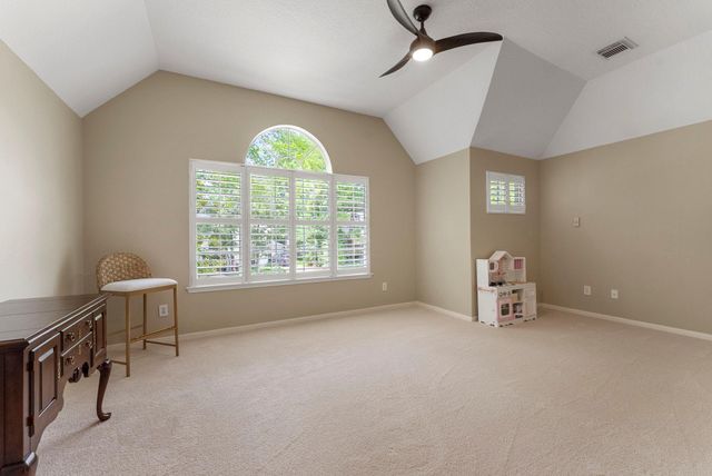 66 Candle Pine Place, The Woodlands, TX 77381