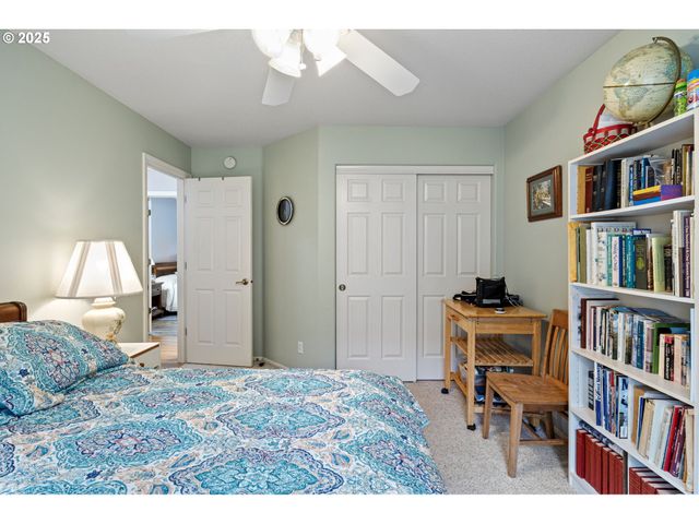 1732 E SIXTH Ave, Sutherlin, OR 97479