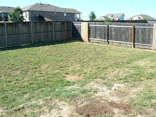 220 Westminster DR, Kyle, TX 78640