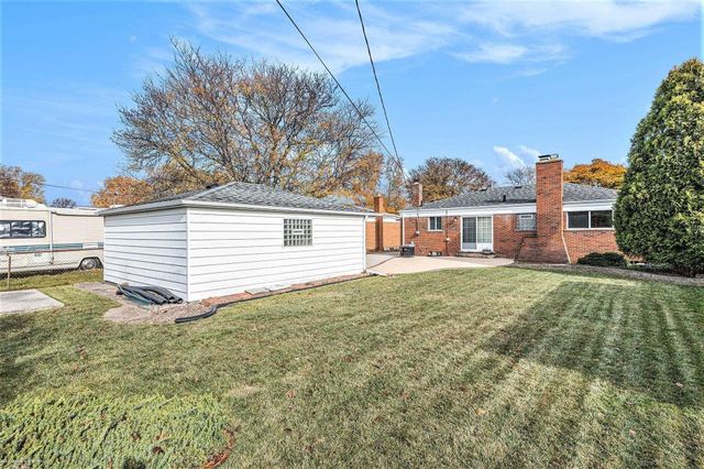 29649 Dover Avenue, Warren, MI 48088