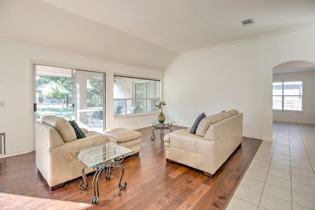 9605 Orangewood Trail, Denton, TX 76207