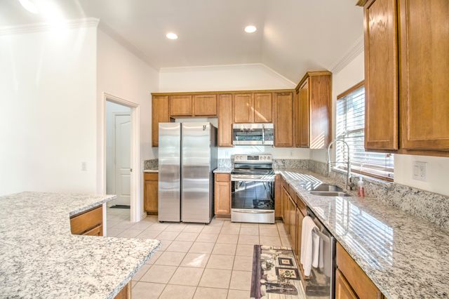 9605 Orangewood Trail, Denton, TX 76207