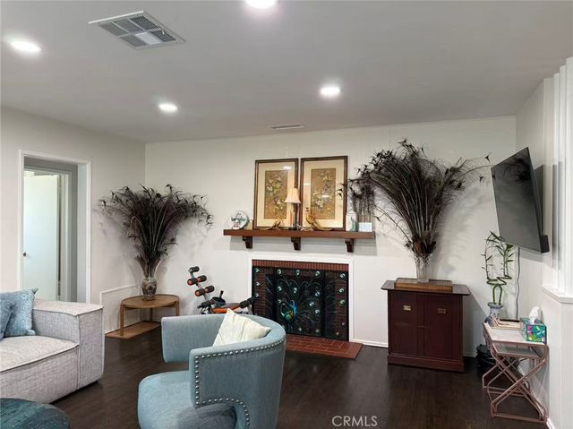 3704 Anita Ave, Pasadena, CA 91107