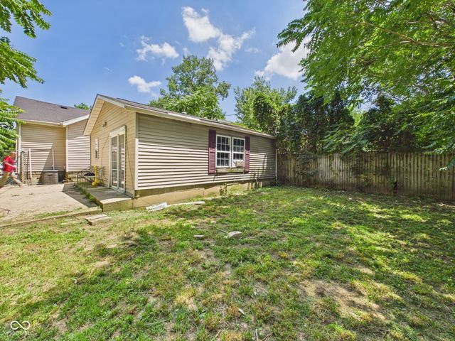 9 Dixie Drive, Anderson, IN 46016