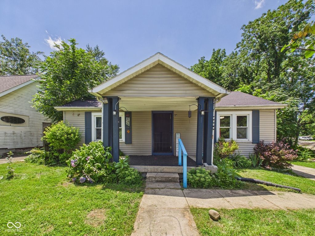 9 Dixie Drive, Anderson, IN 46016