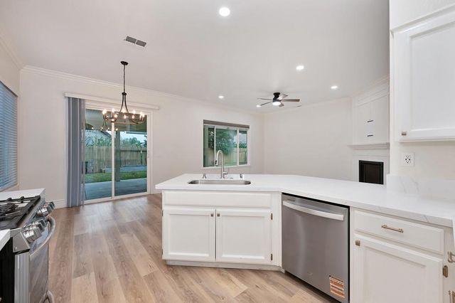 9271 Balboa Park Way, Elk Grove, CA 95624