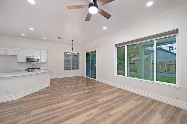 9271 Balboa Park Way, Elk Grove, CA 95624