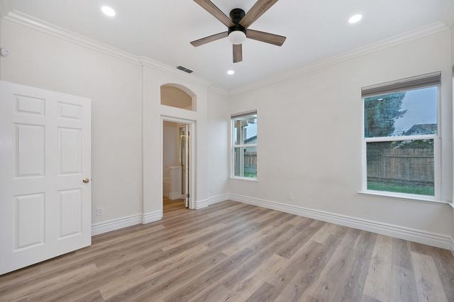 9271 Balboa Park Way, Elk Grove, CA 95624