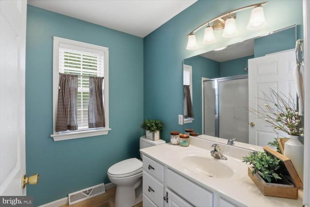 336 FENCEPOST LN, Palmyra, PA 17078