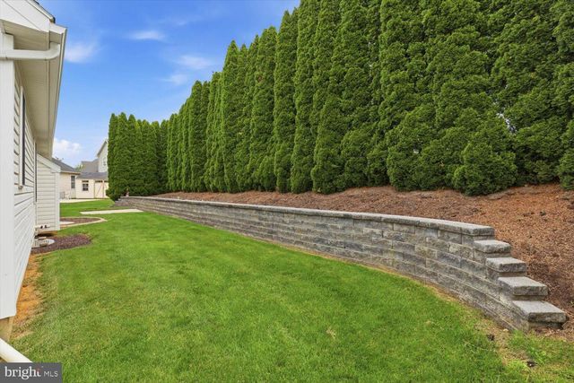 336 FENCEPOST LN, Palmyra, PA 17078