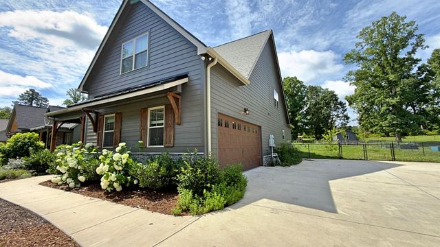 1924 Corral Road, Signal Mountain, TN 37377