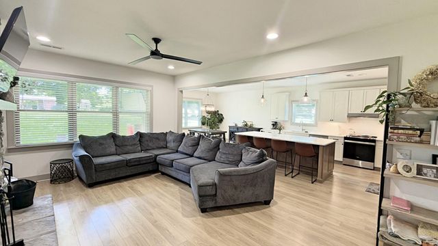 1924 Corral Road, Signal Mountain, TN 37377